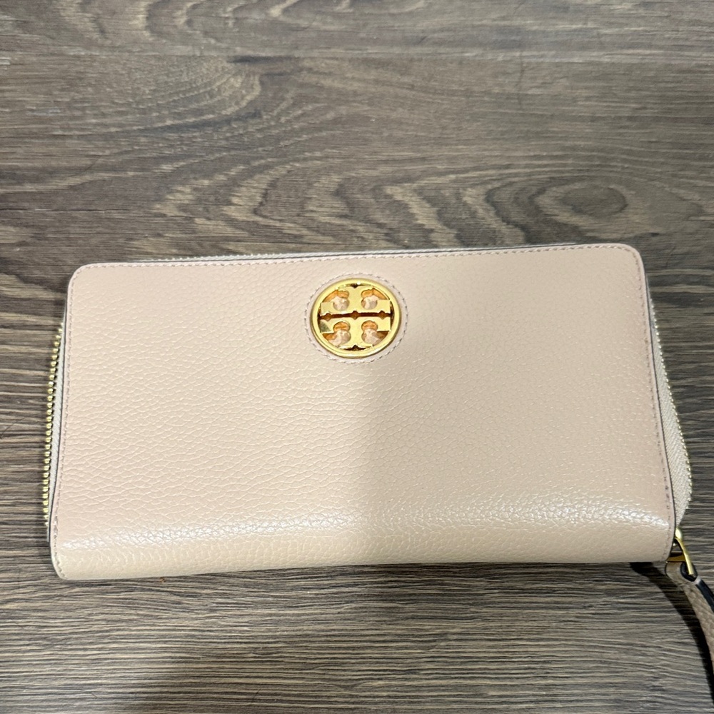 Tory Burch Beige Leather Wallet with Gold Logo